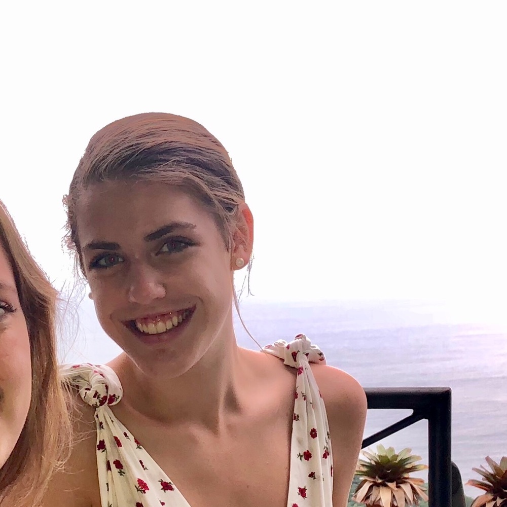 Meet your Posher, Caroline